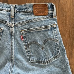 Levi's Premium Wedgie jeans size 26